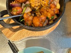 -潮界(LU·ONE凯德晶萃广场店)