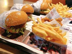 -The Habit Burger Grill 哈比特汉堡(复兴soho店)