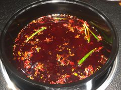 -两三事小郡肝串串香火锅(桂庙店)