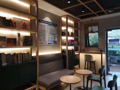 -秋果酒店(北京中日友好医院和平里地铁站店)