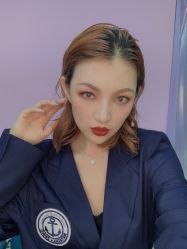 -变画·发型STUDIO