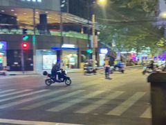 -真老大房(南京东路店)