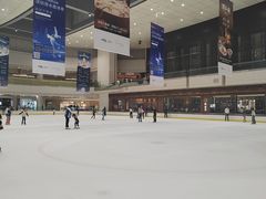 -冰纷万象滑冰场(深圳万象城店)