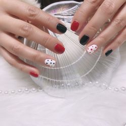 -吉吉靓甲美睫
