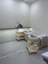 -苗方清颜专业祛痘·皮肤管理