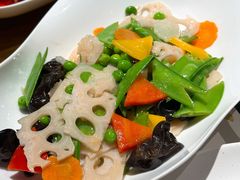清炒荷兰豆-青梅酒肆PLUS(长白仙岛北路店)