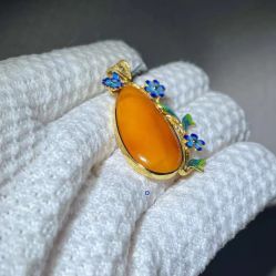 -灵彩珠宝(朗香街店)