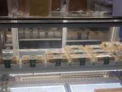 面包甜点陈列柜-勿理堂(西村店)