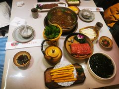 -菌子鲜汤野生菌锅
