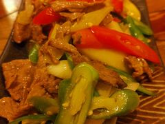 酸木瓜炒牛肉-紫滇源云南生态菜(丹凤街店)