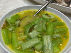 榨菜丝瓜炒毛豆-太湖饭店·寄畅轩中餐厅