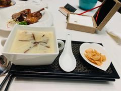 浓汤花胶鸡丝羹-明阁 Ming Court(广州朗豪酒店)