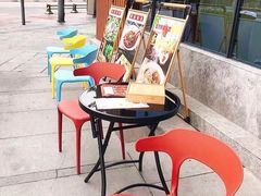 -有红鸡毛店·川菜(建设路店)