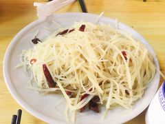 呛土豆丝-聚发号清真菜馆