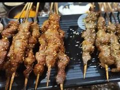 -啊美丽炭火烤肉(滑翔一店)