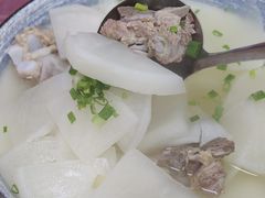 筒子骨萝卜汤-洪霞餐馆