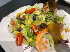 牛油果鲜虾沙拉-Supine Bistro溯泮餐厅