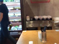 -小蛮椒麻辣烫·麻辣拌(青浦宝龙店)