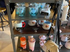 零售区-星巴克(湖州梅地亚广场店)