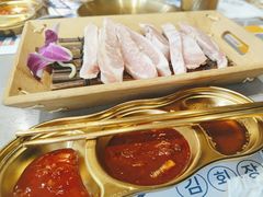 -金会长自助海鲜·烤肉(人民广场店)