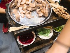 梭边鱼-肖肖酸萝卜鱼火锅(总店)