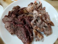 -闫家驴肉老店(华电一校店)