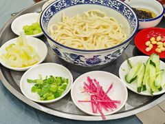 -东兴寒舍老北京炸酱面(三里河路店)
