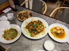 -闫府私房菜·百年鲁菜(恒隆店)