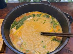 -银米·云南传统过桥米线(双廊黑金冠店)