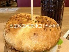 -必胜客(新中纬店)
