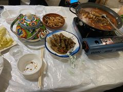 -霄汉牛三鲜湖北砂锅菜(万松园2店)