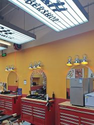 -Devilhands Barbershop男士理容店