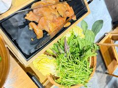 -一朵菌·野生菌探索家火锅(南亚店)