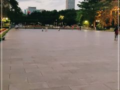 -英雄广场