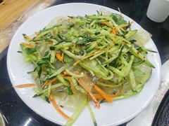 -山妹子铁锅炖