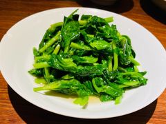 清炒豌豆尖-双流老妈兔头(荟聚店)