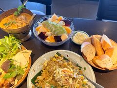 -大头虾越式风味餐厅(光明广场店)