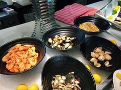 -亚洲国际大酒店·云顶阁旋转自助餐厅