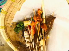 -马路边边串串香形象店(磐石路店)