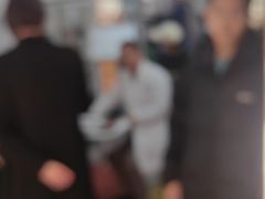 -豪门视光·星趣控·蔡司依视路眼镜代理商(中央大街店)