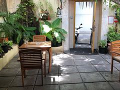 -Sala Thai Restaurant