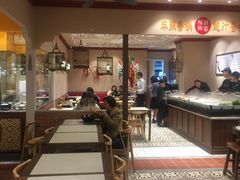 -大食代美食广场(上海中心店)