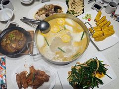 -肥仔文澳门猪骨煲(南京西路店)