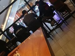 -星巴克(上海虹桥新天地二店)