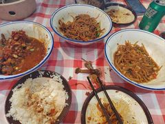 -笨豆腐居民楼菜馆•江西小炒(天津开发区店)