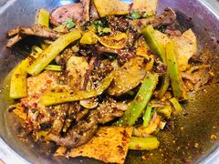 -嘎嘎鸭下巴·爆辣干锅(明教寺店)