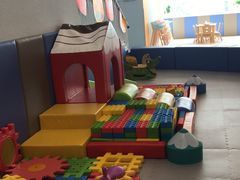 -戊辰亲子游泳俱乐部