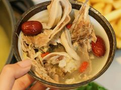 -汤宴·参须肚包鸡(南京路店)