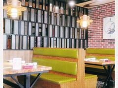 卡座-小三峡食府(西五路店)