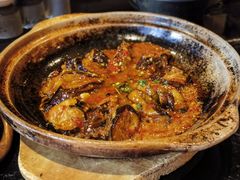 -帅巴人舅母子腊蹄民俗村